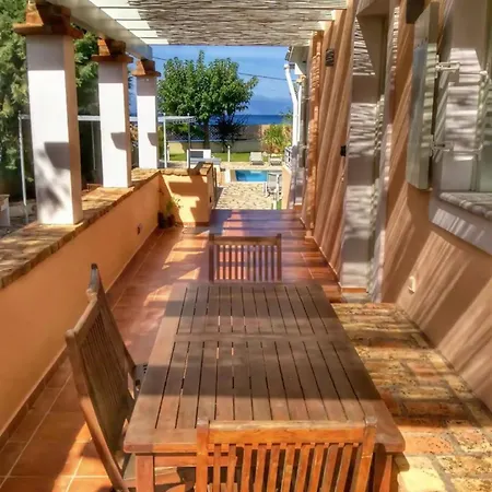 Beachfront Superb Location * Corfu (city)