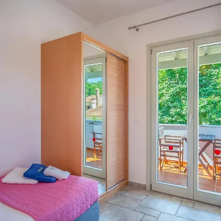 Beachfront Superb Location