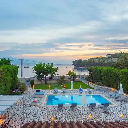 Διαμέρισμα Beachfront Superb Location *